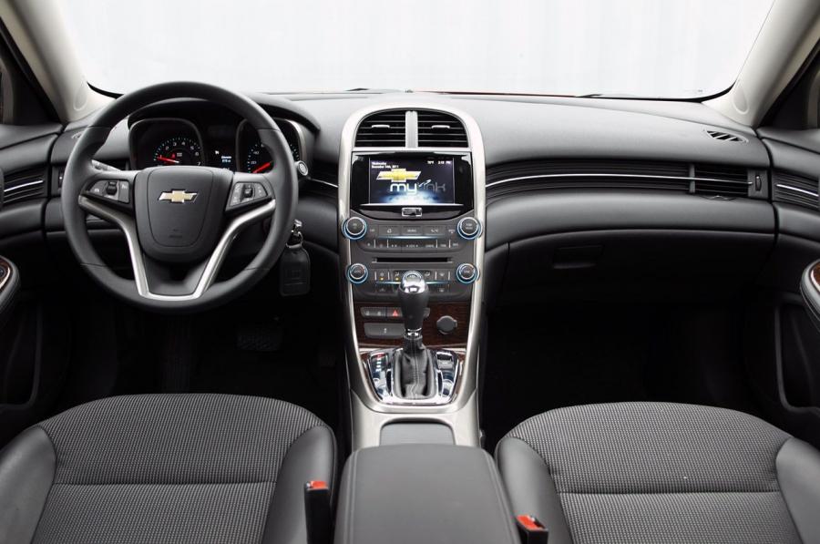  Chevrolet Malibu ECO 2013 года  (фото 19 из 141)